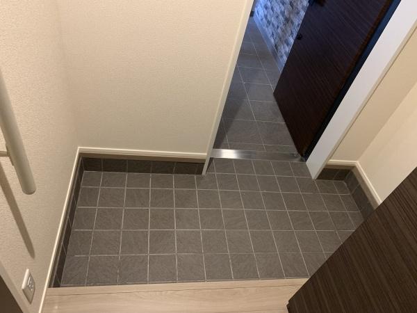 メープルパレス(玄関)