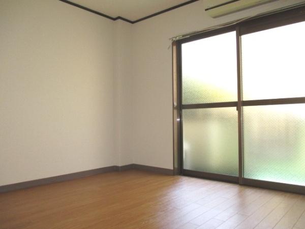 グリーンパレス