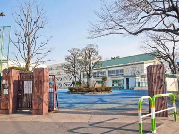 ロイヤルコート飛鳥山(北区立王子第二小学校)