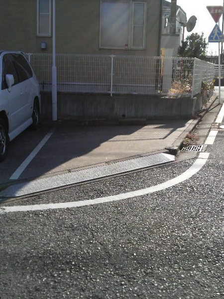仲町台4丁目駐車場