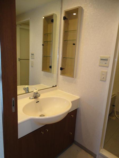 コスモ武蔵浦和クレスト(洗面台・洗面所)