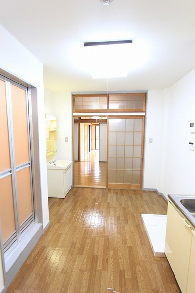 東仲町ハイツ