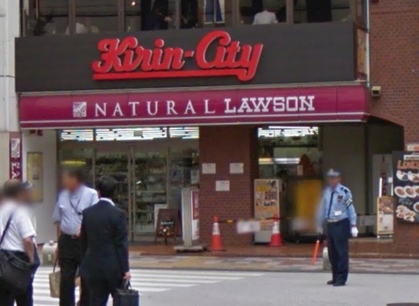 エムステージ(ナチュラルローソン浦和高砂一丁目店)