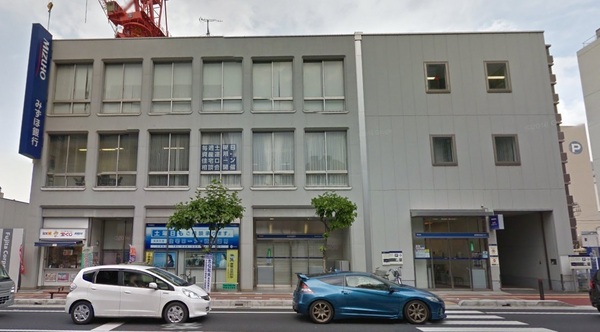 新井ビル(みずほ信託銀行浦和支店)