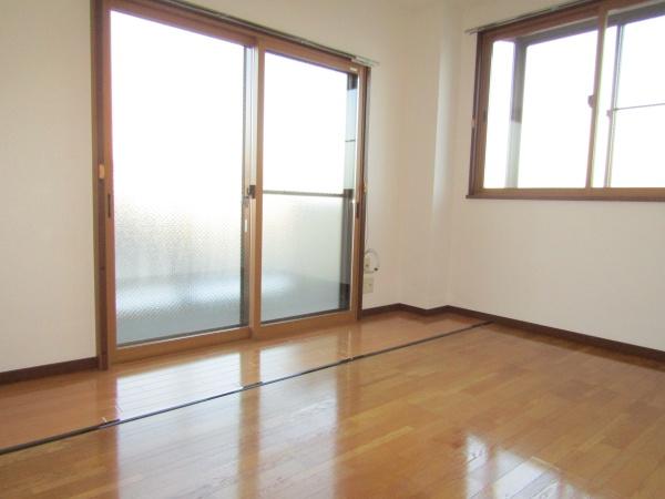 さいたま市浦和区前地３丁目のマンション