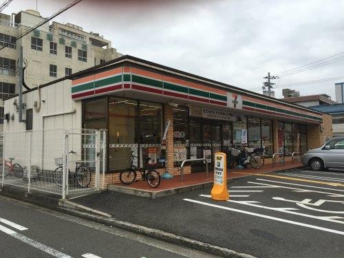 パラッツォキジュ(セブンイレブン堺三国ケ丘駅東店)