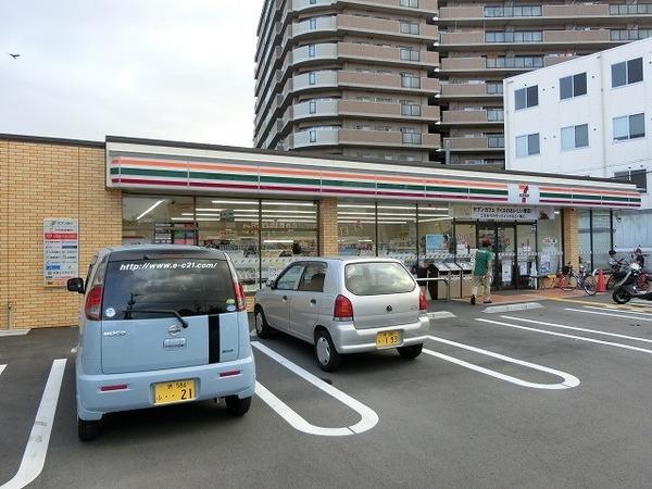 la porte向ヶ丘(セブンイレブン)