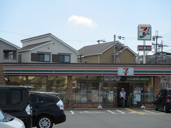 ルミエール西取石(セブンイレブン高石加茂4丁目店)
