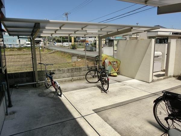 シャーメゾン　サンクチュエール