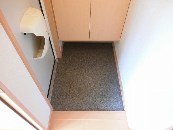 サンフィールド　３棟