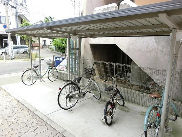 浜寺石津ハナハウス