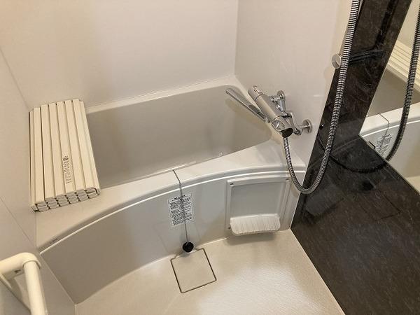 エヌエムスワサントトゥレーズ