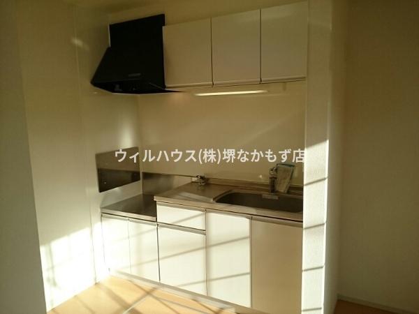 上参番館