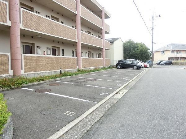 スプルース泉ヶ丘２