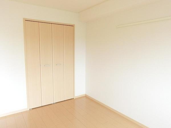 クラール・ミルト　Ｆ．Ｕ