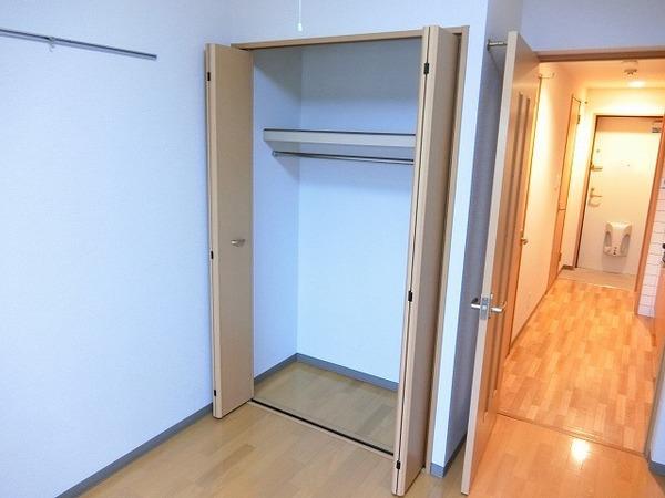 シャルマンフジもずウエスト