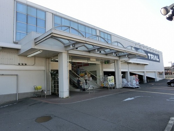 アルミック山荘(スーパーセンタートライアル和泉店)
