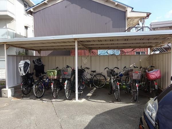 ロイヤルシャルム米田