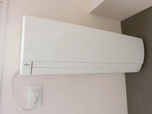 ロイヤルガーデン三国ヶ丘弐番館