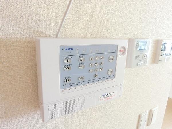 ロイヤルガーデン三国ヶ丘弐番館