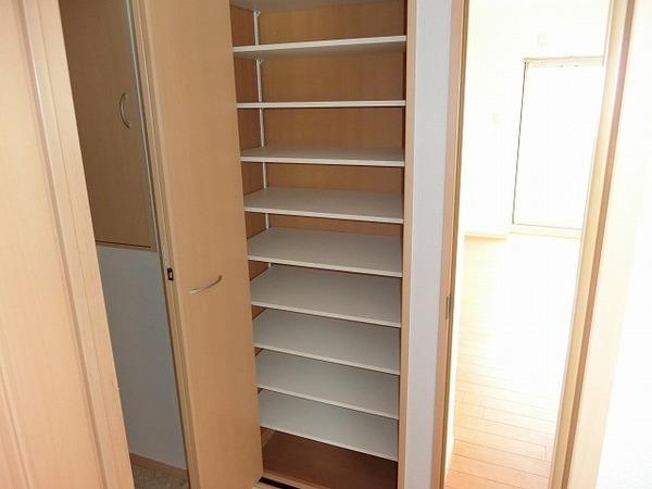 アルティエーレ・セラＡ棟