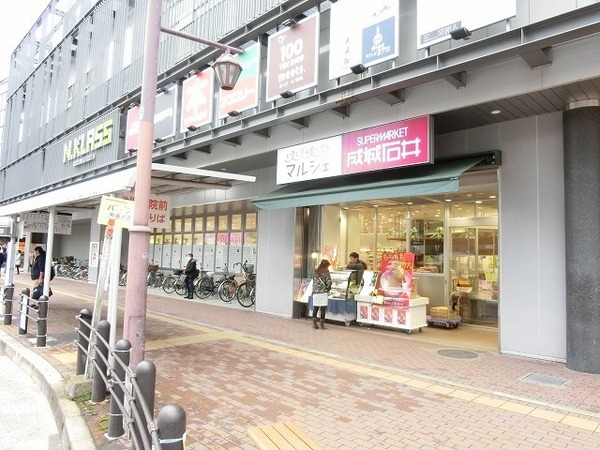 ロゴス中百舌鳥(成城石井三国ヶ丘店)