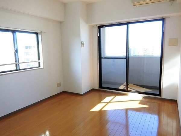 ＲＯＹＡＬ　ＭＡＩＳＯＮ　ＮＡＫＡＯ