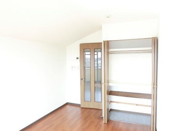 カレッジハイツ百舌鳥