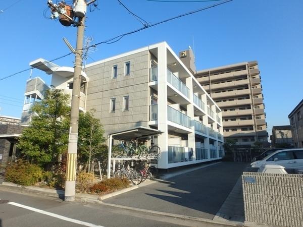 コート石津川