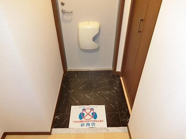 ラパス高倉台３番館