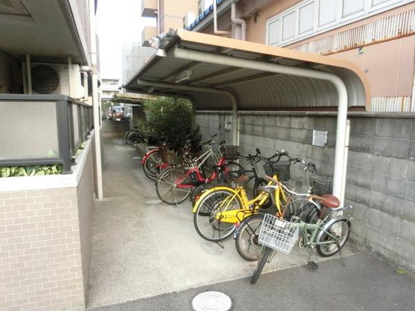 ロータス北花田