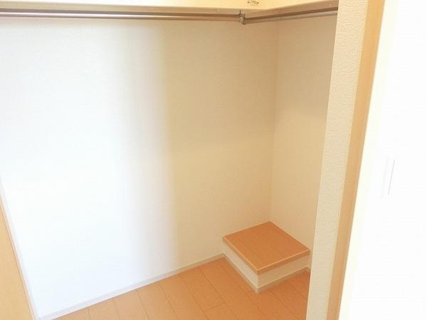 ジュネスオーブ