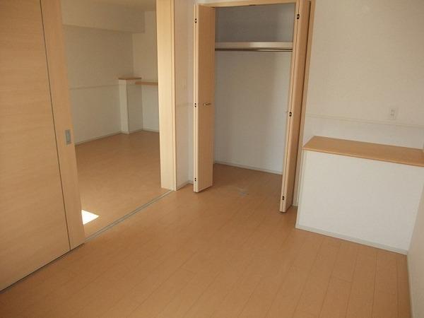 シェーネ　康