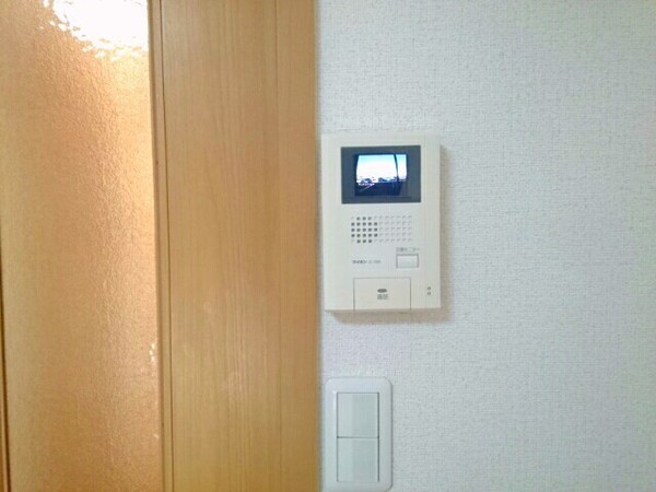 シャロルエヌ