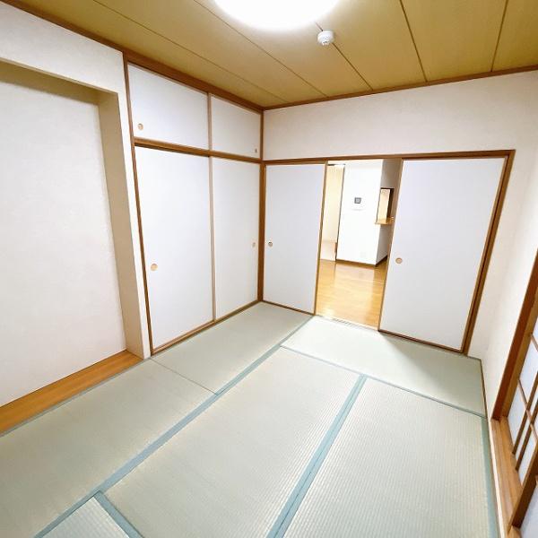 ソワール新檜尾台六号棟