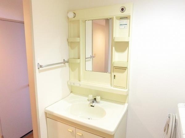 堺市西区浜寺石津町西２丁のマンション