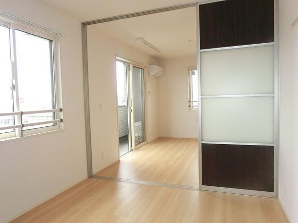 ＷＩＳＴＥＲＩＡ　ＰＬＡＣＥ　Ｅ・Ｂ・Ｒ