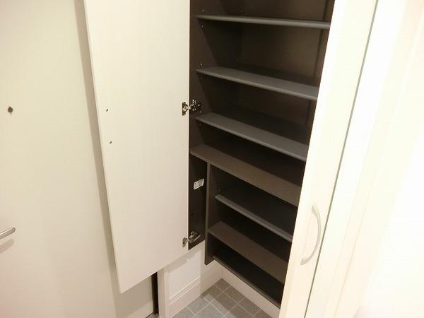 Ｄ－ｒｏｏｍセピアコート鳳