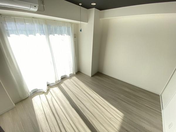 エヌエムキャトフヴァンヌフ