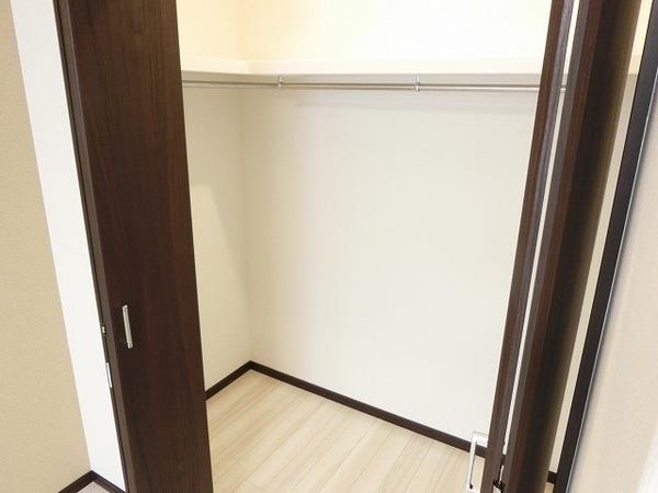 アンプルールフェール堺東