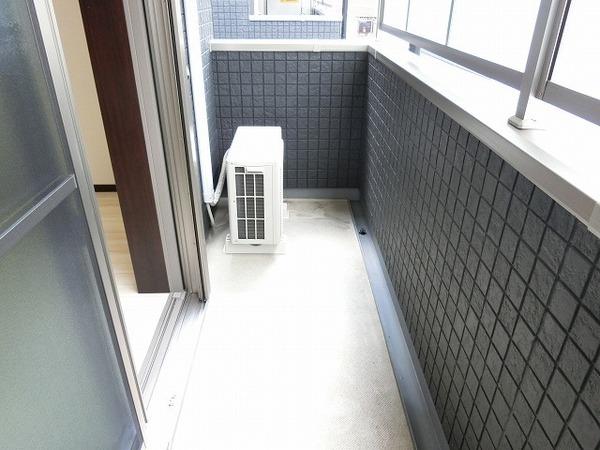 アンプルールフェール堺東