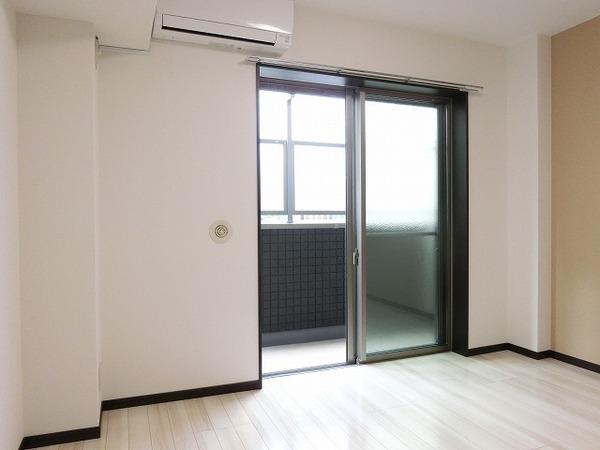アンプルールフェール堺東