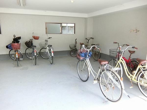 堺市北区東浅香山町２丁のマンション