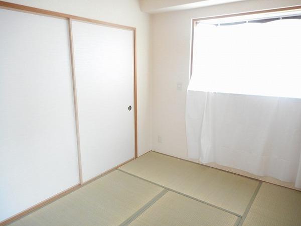 堺市西区草部のマンション