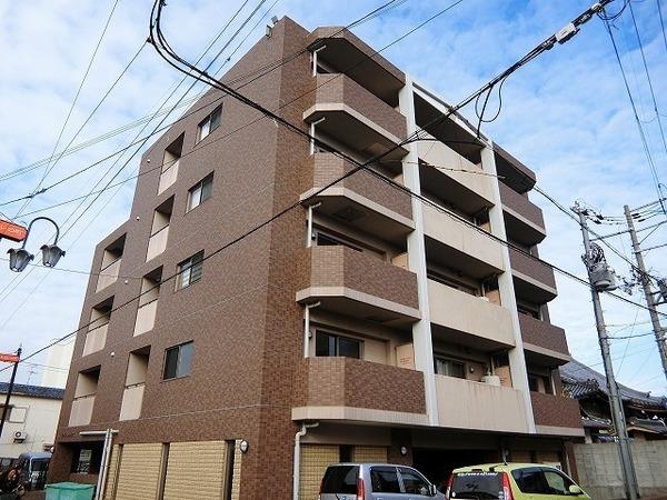 イーストキューブ