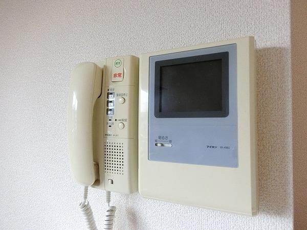 イーストキューブ