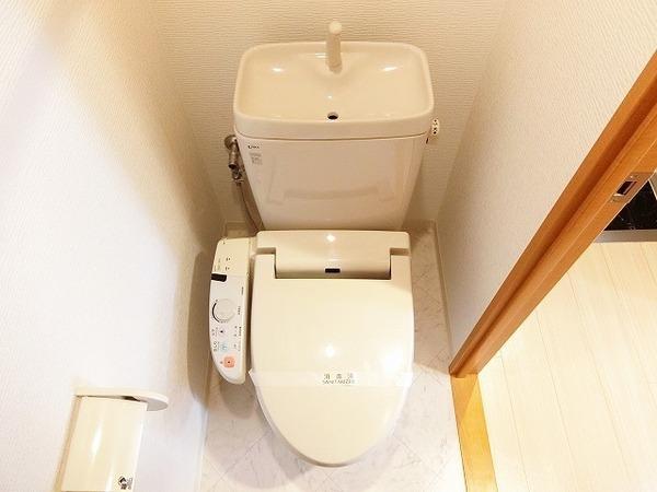 イーストキューブ