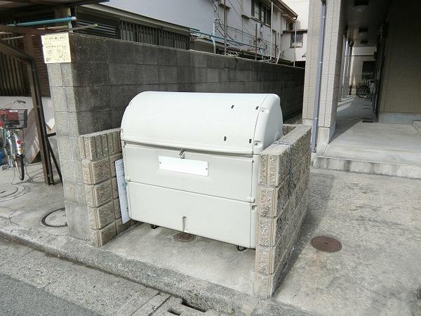 アドラブール