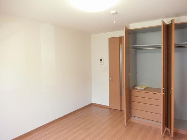 クレシア