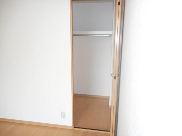 アンプルールフェールルミエール富木